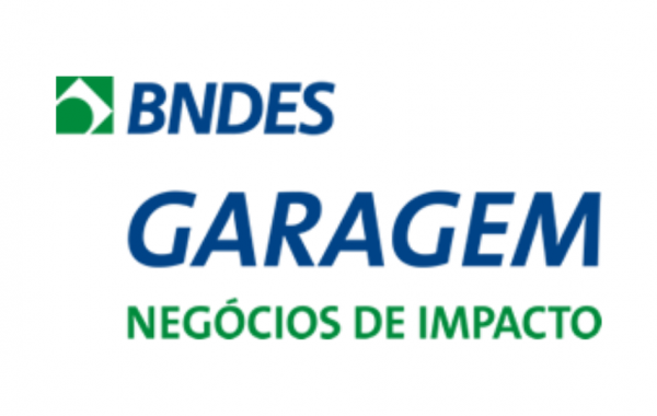 Até 24 de junho, startups podem se inscrever nas oportunidades do programa BNDES Garagem — Negócios de Impacto. Na imagem, a logo da iniciativa.