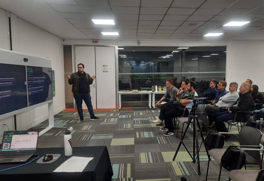 Com cerca de 50 investidores anjo integrantes, a RIA/SC fomenta conhecimentos e investimentos para startups promissoras que apresentam pitch